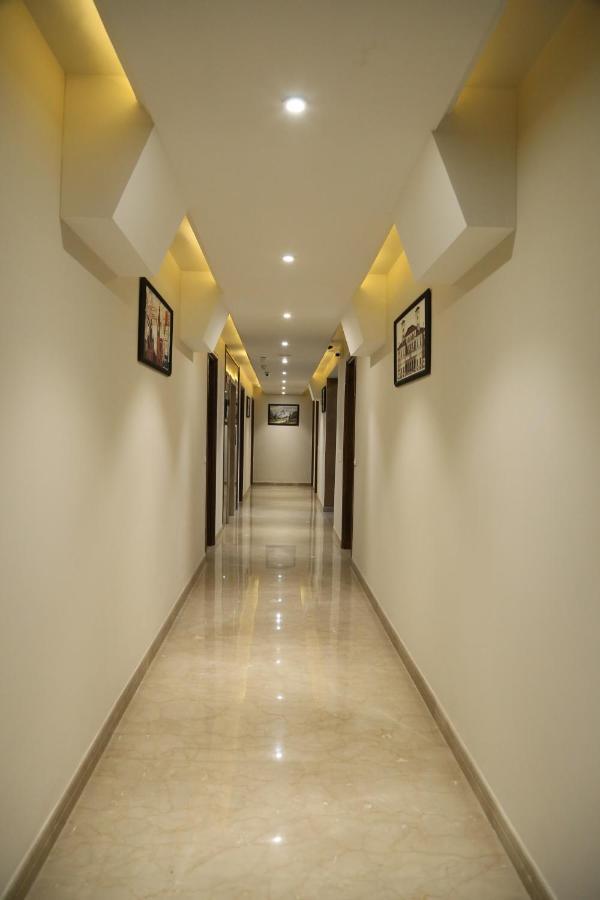 Hotel Magic Tree Karol Bagh Metro Station 뉴델리 외부 사진