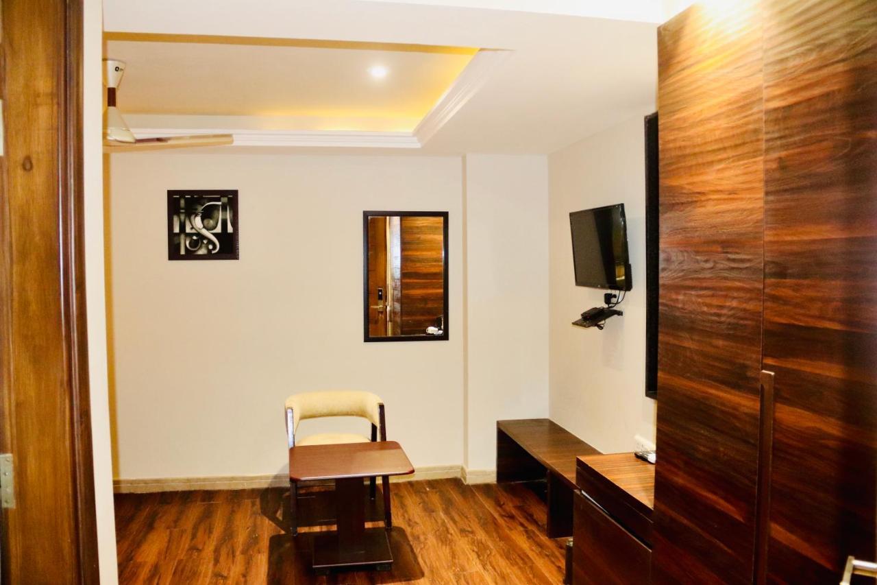 Hotel Magic Tree Karol Bagh Metro Station 뉴델리 외부 사진